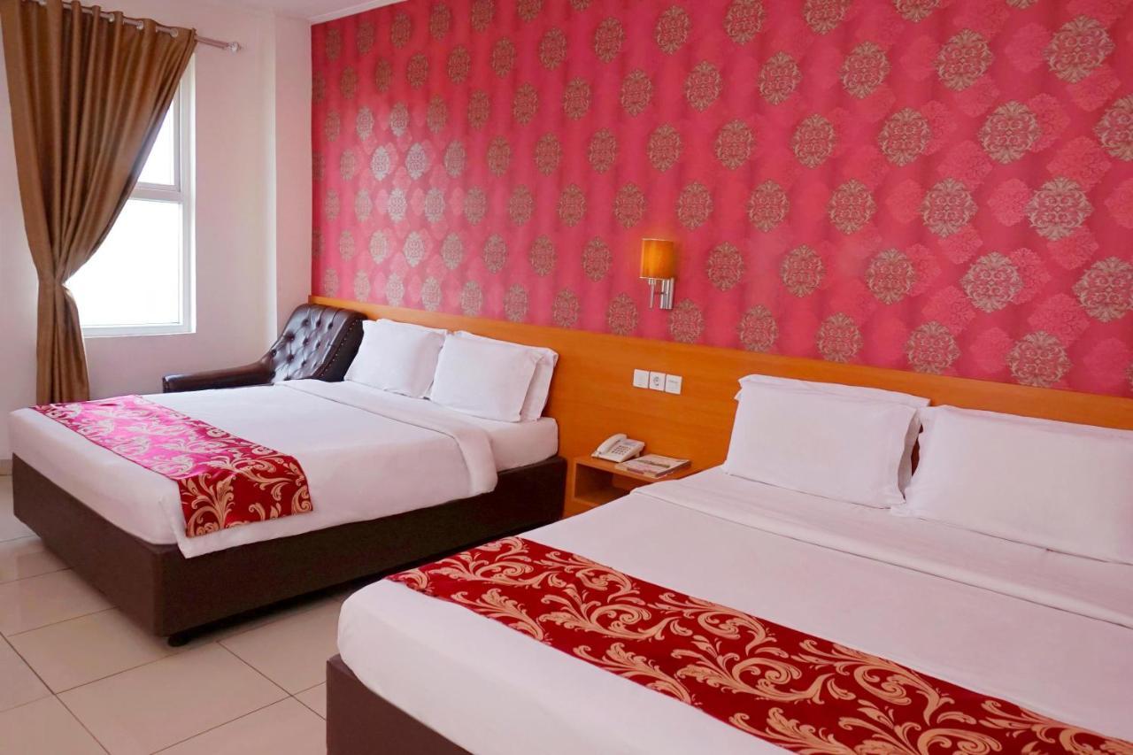 Marilyn Hotel Serpong Bagian luar foto